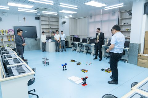 聖若瑟教區中學第五校與寧波諾丁漢大學簽約：共繪澳門教育合作新藍圖-中學 - 6